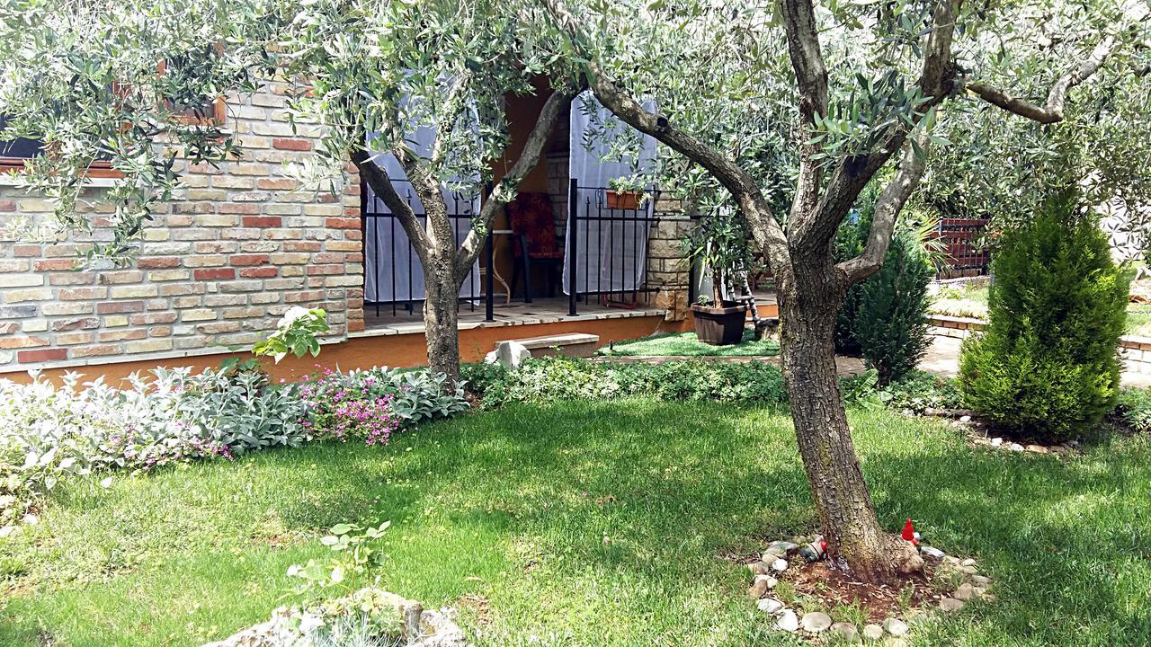 Novigrad Istria Apartment Rusnjak מראה חיצוני תמונה